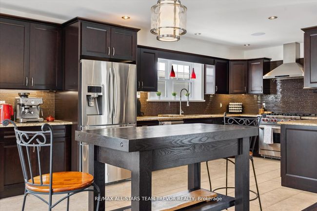 27 Corbett Cres, House other with 3 bedrooms, 4 bathrooms and 5 parking in Aurora ON | Image 8