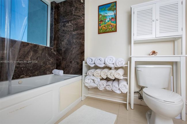 APT-3106 - 1250 S Miami Ave, Condo with 3 bedrooms, 2 bathrooms and null parking in Miami FL | Image 39