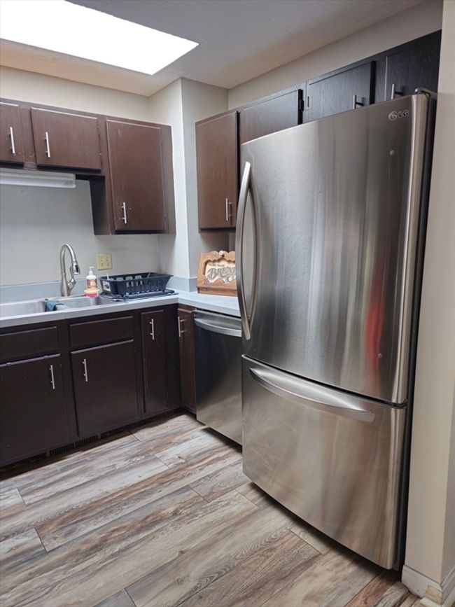 48 - 48 Londonderry Rd, Condo with 3 bedrooms, 2 bathrooms and 1 parking in Grafton MA | Image 5