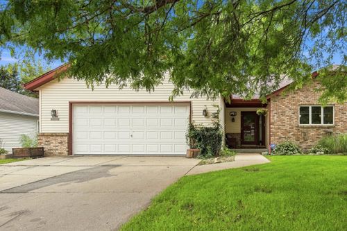 W199N11283 Rosewood Ct, Germantown, WI, 53022-2935 | Card Image