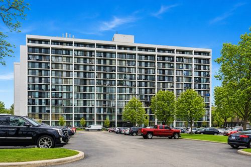 1102-2005 S Finley Rd, Lombard, IL, 60148-4831 | Card Image