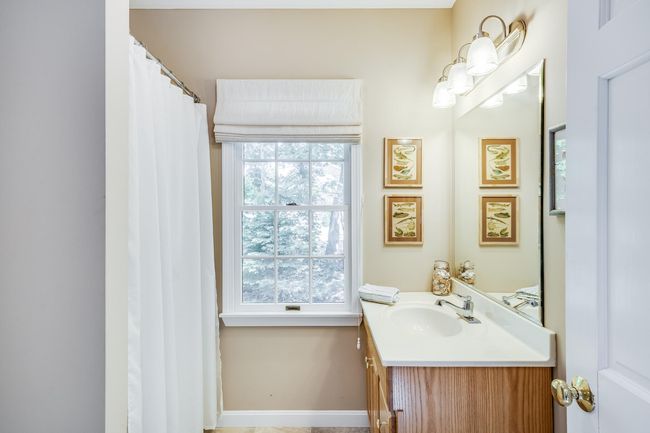 Garage Bath | Image 51