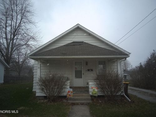 840 Karnes Ave, Defiance, OH, 43512-3066 | Card Image