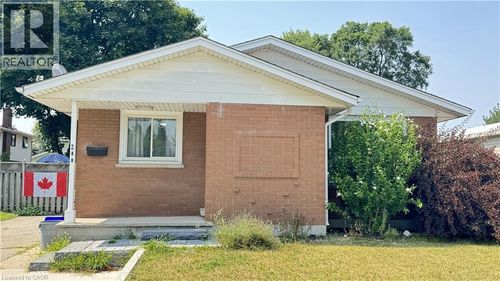 {{alt}} | Card Image