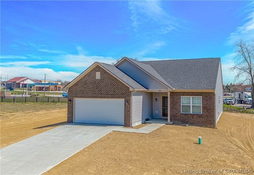 8014 Schrieber Rd, Floyds Knobs, IN, 47119-9402 | Card Image