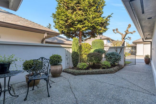 116 - 1770 128 Street, Townhouse with 3 bedrooms, 2 bathrooms and 2 parking in Surrey BC | Image 3