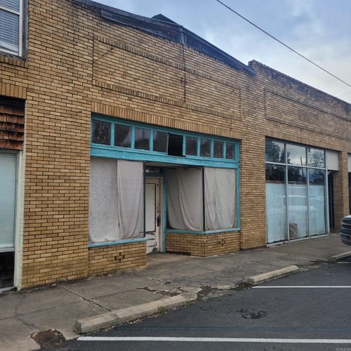 140 N West St, Mount Ida, AR, 71957-8374 | Card Image