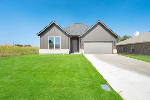 301 Kelcey Ct, Trenton, TX, 75490-2033 | Card Image