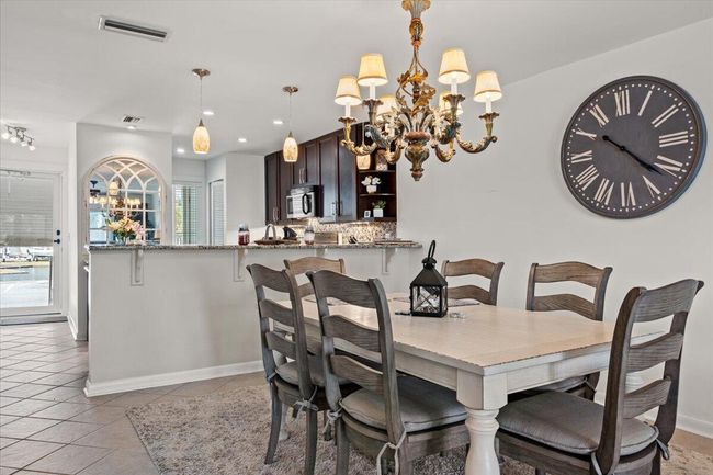 Dining Area | Image 12