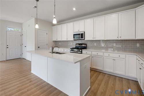 unit-105-5309 Twisting Vine Ln, Glen Allen, VA, 23059-5999 | Card Image