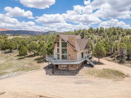 1790 E Paunsaugunt Cliffs Dr, Hatch, UT, 84735-7723 | Card Image