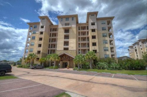 unit-17-101 W Bank, Horseshoe Bay, TX, 78657-6171 | Card Image