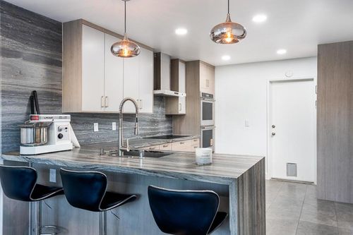 4718 Amberwood Ct, Carlsbad, CA, 92008-3701 | Card Image