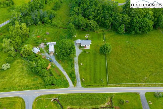 201 W Laurel Knob Rd, House other with 2 bedrooms, 1 bathrooms and null parking in Todd NC | Image 36