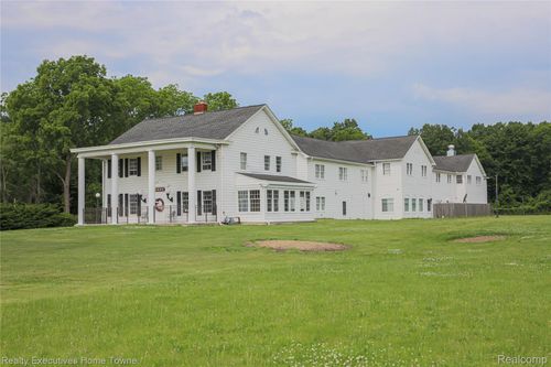 9334 River Rd, Clay, MI, 48001-4008 | Card Image