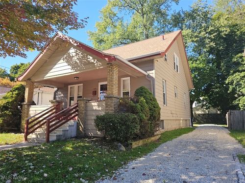 1048 Murray Ave, Akron, OH, 44310-1144 | Card Image