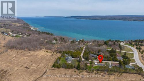 9 Hector Street, South Bruce Peninsula, ON, N0H2T0 | Card Image