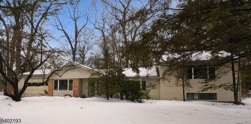 28 Deer Trail Lake Rd, Hardyston, NJ, 07460-1411 | Card Image