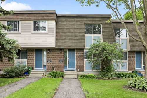 2912 Fairlea Cres, Ottawa, ON, K1V8T7 | Card Image