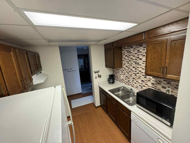 Kitchen 2 .jpg | Image 10