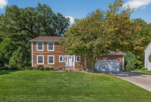 1329 Woodland Dr Sw, Rochester, MN, 55902-4226 | Card Image