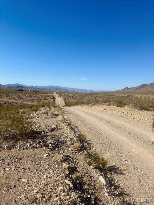 337-13-467 W Thunder Rapids Drive, Meadview, AZ, 86444 | Card Image