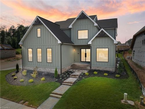 1341 Maple Chase Ln, Winston Salem, NC, 27106-9517 | Card Image