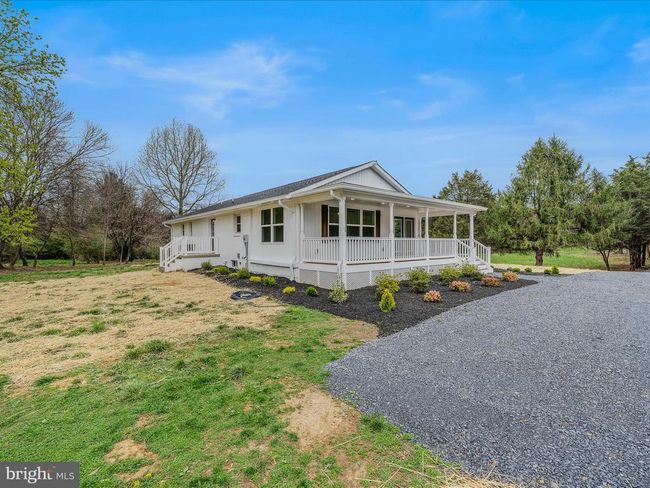 89 Morgan Grove Rd, Home with 4 bedrooms, 3 bathrooms and null parking in SHEPHERDSTOWN WV | Image 5