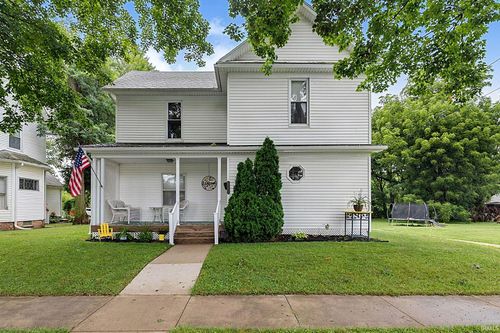 616 S Mill St, Fairmount, IN, 46928-1948 | Card Image