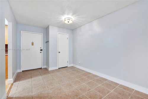 apt-107-6500 Cypress Rd, Plantation, FL, 33317-3040 | Card Image