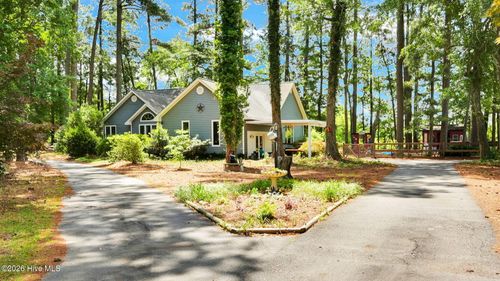 1251 W Acres Ln, Greenville, NC, 27834-0836 | Card Image