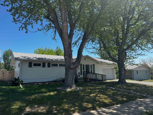 1109 Walworth St, Belle Fourche, SD, 57717-2224 | Card Image