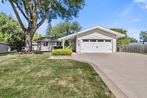 1993 Warbler Ln, Saint Paul, MN, 55119-4912 | Card Image