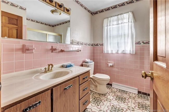 193 Walnut Tree Hill Rd, House other with 3 bedrooms, 2 bathrooms and null parking in Shelton CT | Image 17