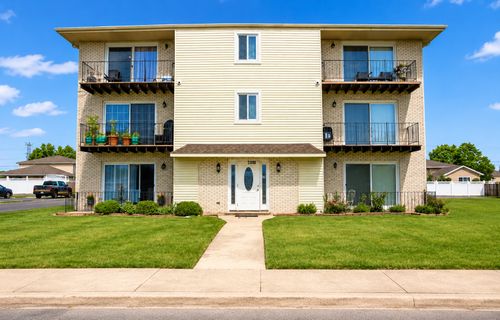 3a-7336 85th Pl, Bridgeview, IL, 60455-1765 | Card Image