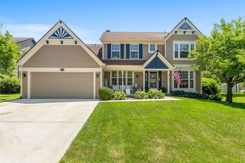 685 Morning Glory Ln, Bartlett, IL, 60103-5847 | Card Image