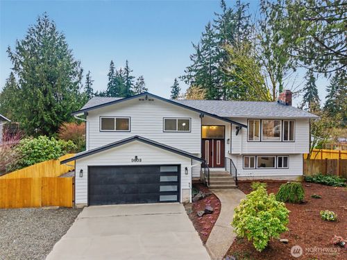 9603 Ne 203rd St, Bothell, WA, 98011-2337 | Card Image