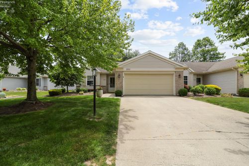 2212 Westwind Dr, Sandusky, OH, 44870-7075 | Card Image