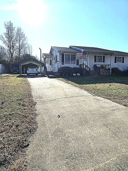 416 Pisgah Ln, Inman, SC, 29349-6759 | Card Image