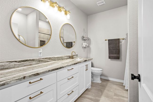 1115 Private Road 8022, House other with 3 bedrooms, 2 bathrooms and 2 parking in Lincoln TX | Image 29