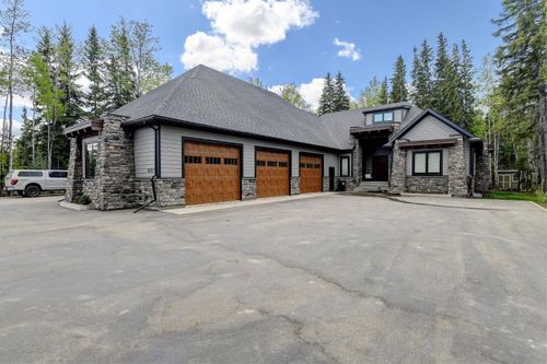 8127 Williams Crt, County Of Grande Prairie No. 1, AB, T8W0H3 | Card Image