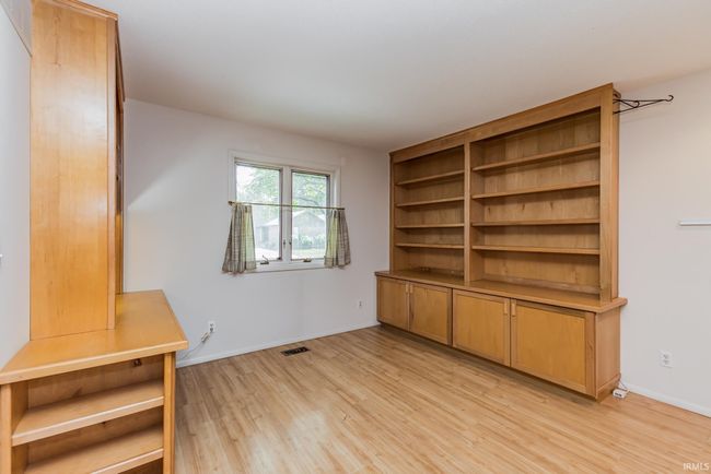 UNIT-10 - 3400 W Riggin Rd, Condo with 2 bedrooms, 2 bathrooms and null parking in Muncie IN | Image 6