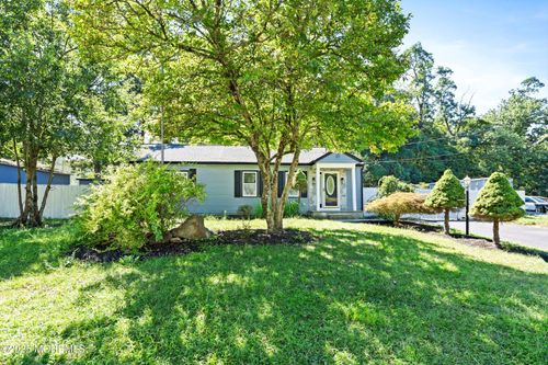 11 Malsbury Ln, Cream Ridge, NJ, 08514-2509 | Card Image