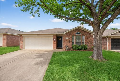 5509 Alta Verde Circle, Arlington, TX, 76017 | Card Image