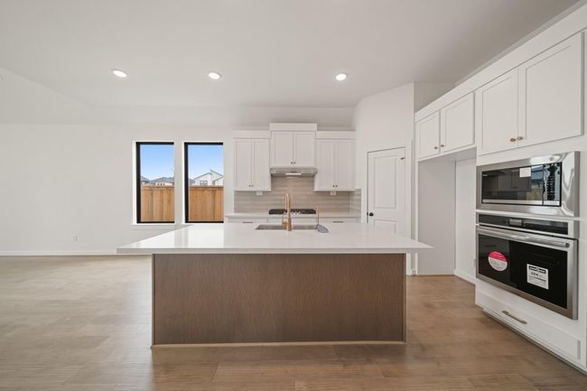 11435 Desert Orangetip Dr, House other with 4 bedrooms, 3 bathrooms and 2 parking in Cypress TX | Image 4