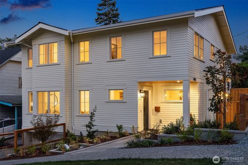 4402 Letitia Ave S, Seattle, WA, 98118-1349 | Card Image