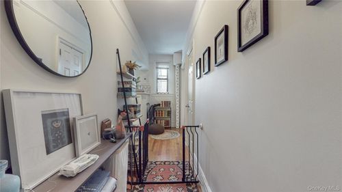 apt-f7-72-34 Austin St, Forest Hills, NY, 11375-5376 | Card Image