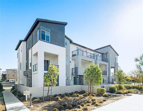 158 Restore, Irvine, CA, 92618-1461 | Card Image