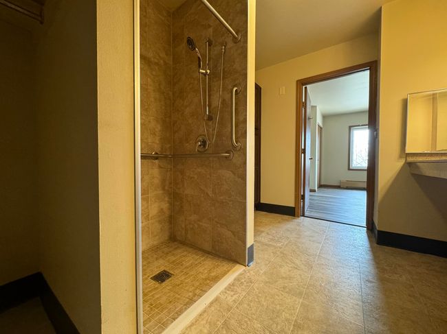 1BR - 605 Chase Blvd, Condo with 1 bedrooms, 1 bathrooms and null parking in SUN PRAIRIE WI | Image 13