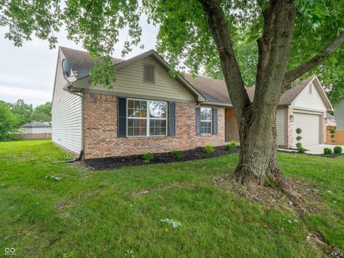 585 Eagles Nest Ct, Avon, IN, 46123-1235 | Card Image